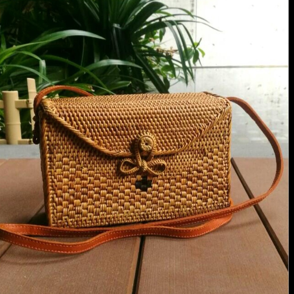 Street Level Rattan Crossbody